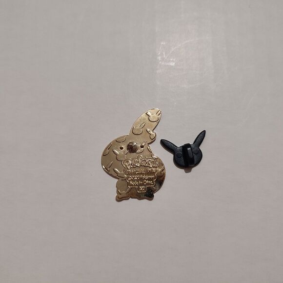 Pokemon TCG Sobble Enamel Pin Official Nintendo Collectible Badge Figure - Picture 3 of 3